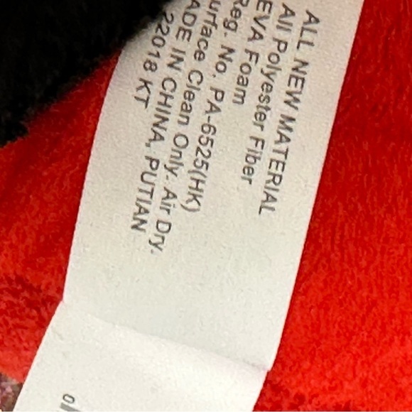 Disney KCARE MICKEY MOUSE 20 in. Sitting Jumbo Stuffed Animal Plush Walgreens - Picture 15 of 16